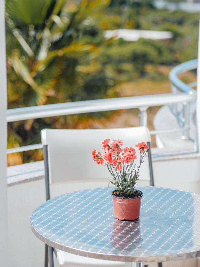 Apartments Gjenashaj ウルツィニ エクステリア 写真
