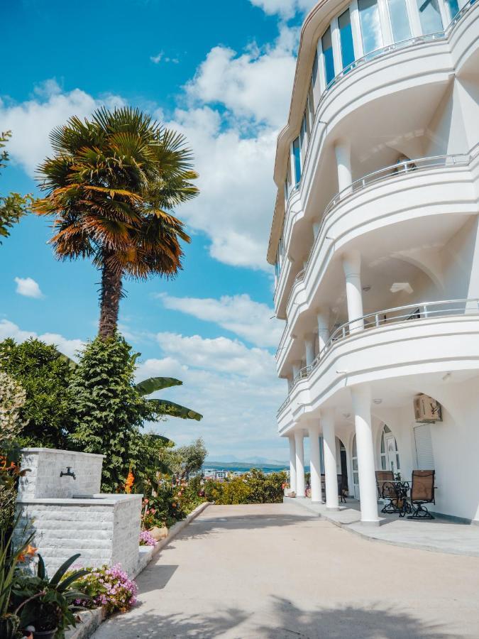 Apartments Gjenashaj ウルツィニ エクステリア 写真