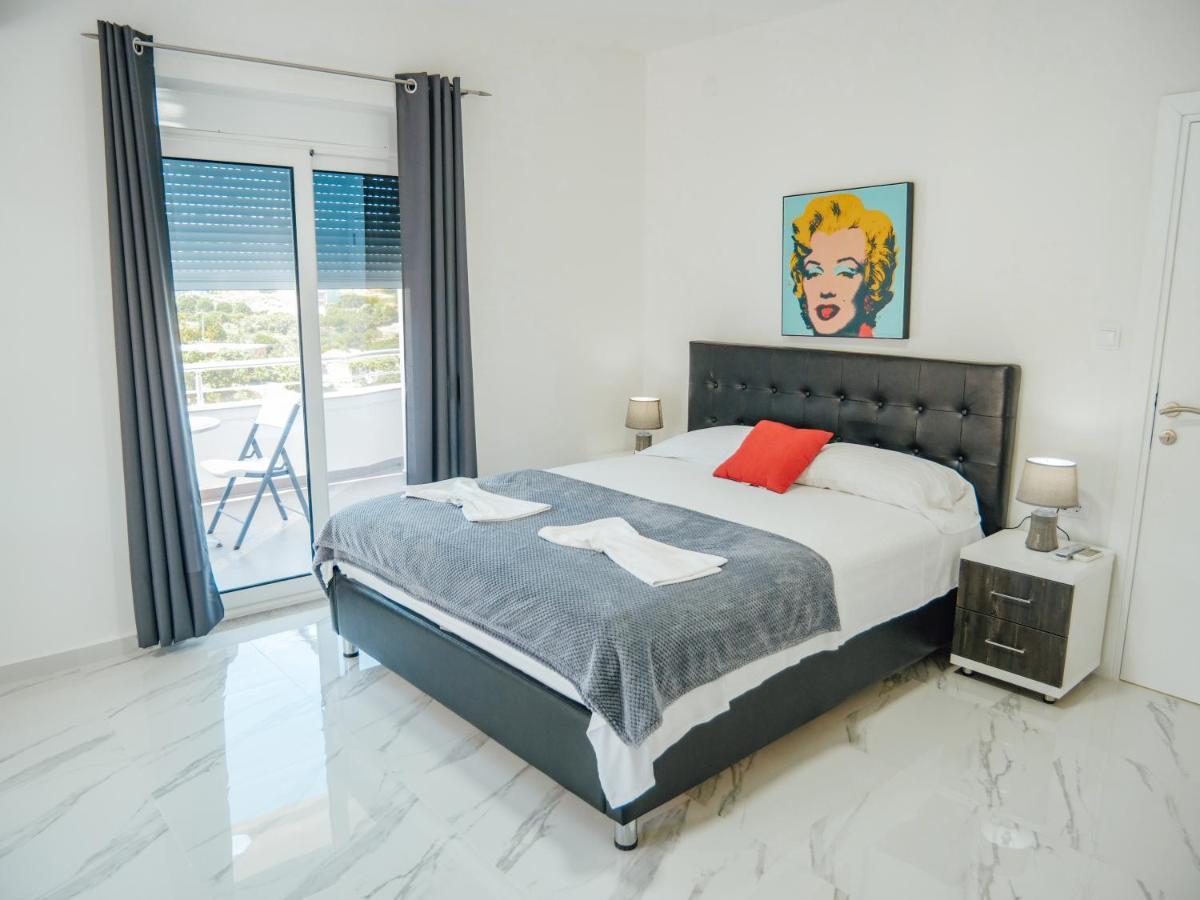 Apartments Gjenashaj ウルツィニ エクステリア 写真