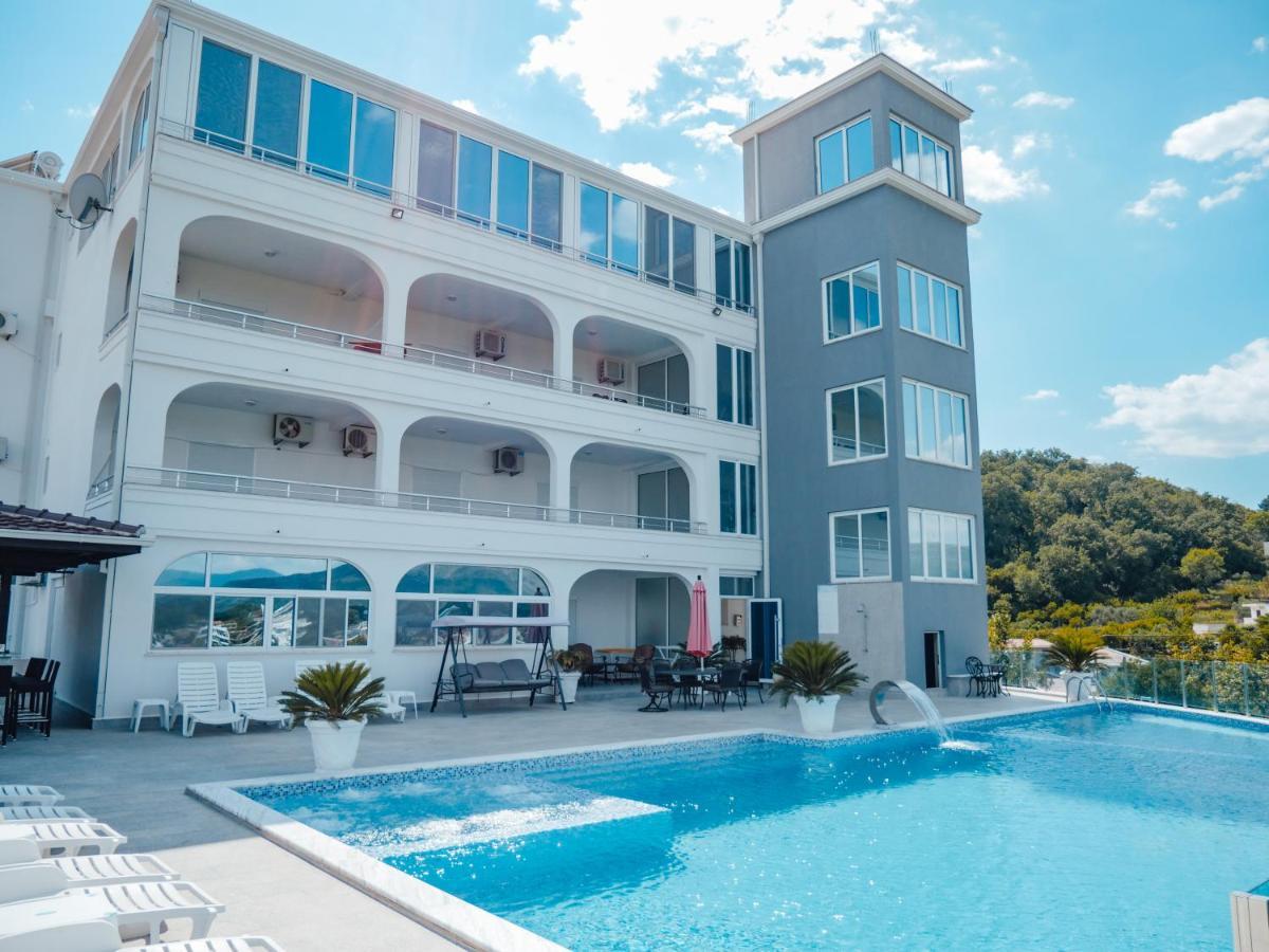 Apartments Gjenashaj ウルツィニ エクステリア 写真