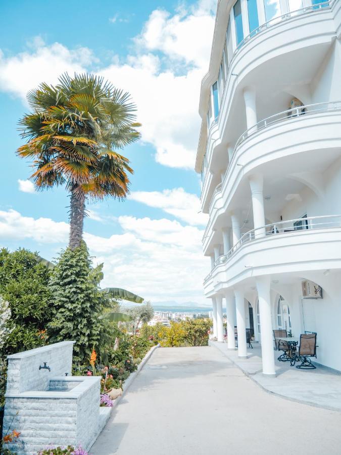 Apartments Gjenashaj ウルツィニ エクステリア 写真