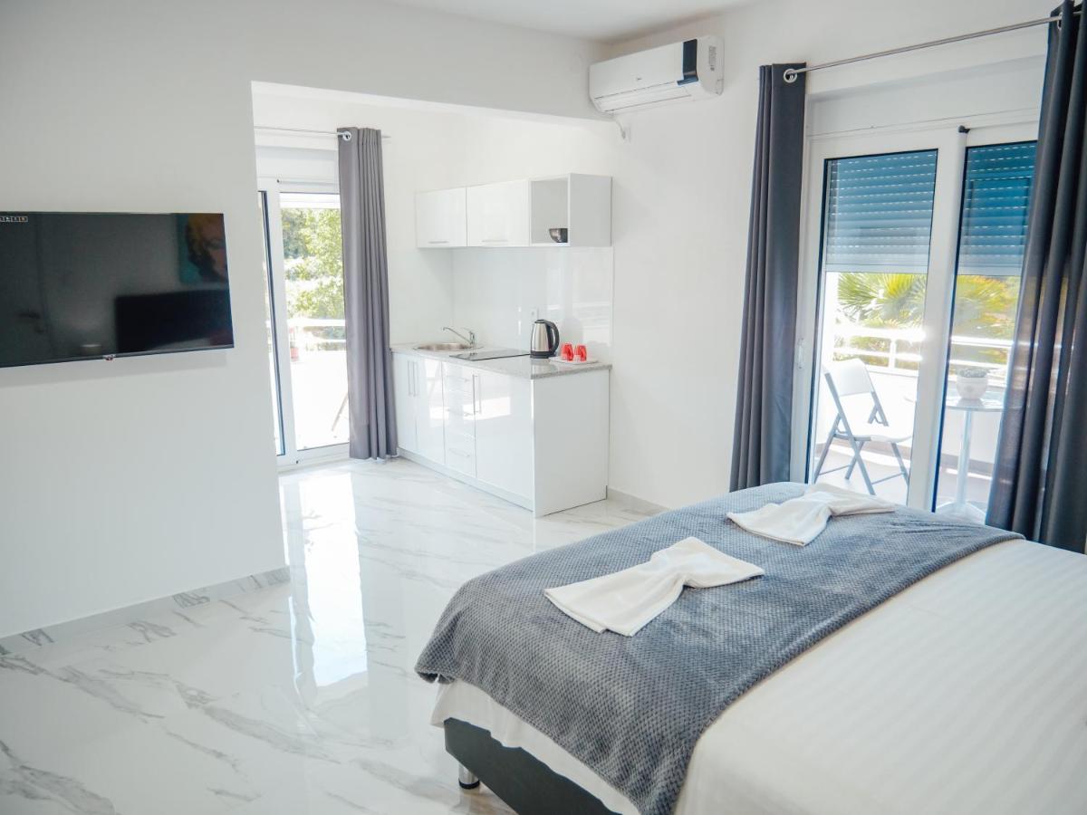 Apartments Gjenashaj ウルツィニ エクステリア 写真