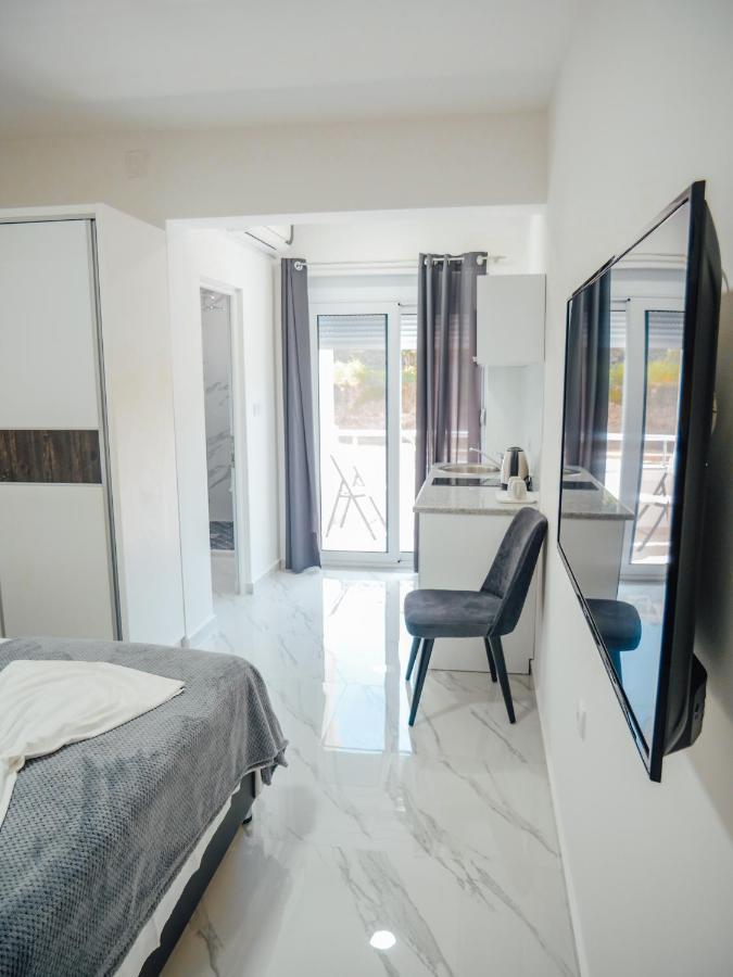 Apartments Gjenashaj ウルツィニ エクステリア 写真