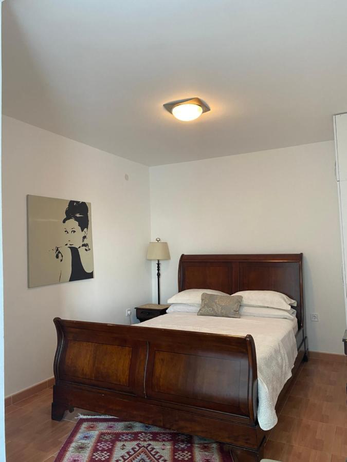 Apartments Gjenashaj ウルツィニ エクステリア 写真