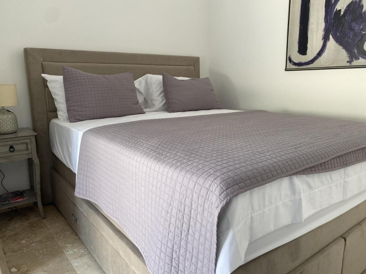 Apartments Gjenashaj ウルツィニ エクステリア 写真